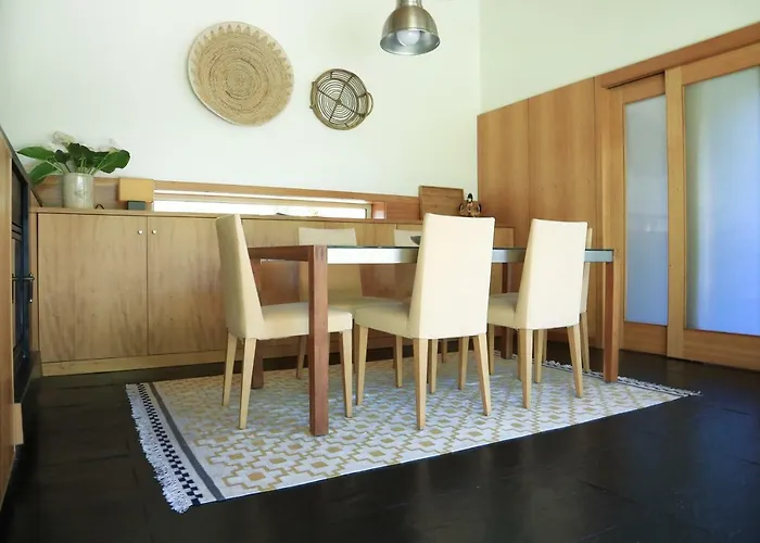 Casa De Outeiro * Кабесейраш-ди-Башту